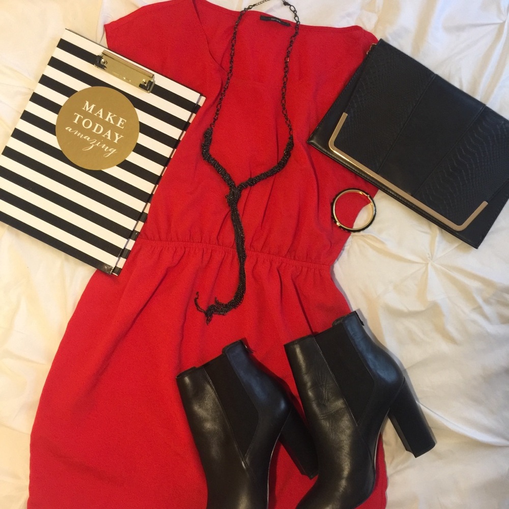 Sale • Short Sleeve Red Dress